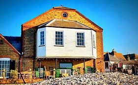 The Lost Lobster - 2 Bedroom Cottage With Parking